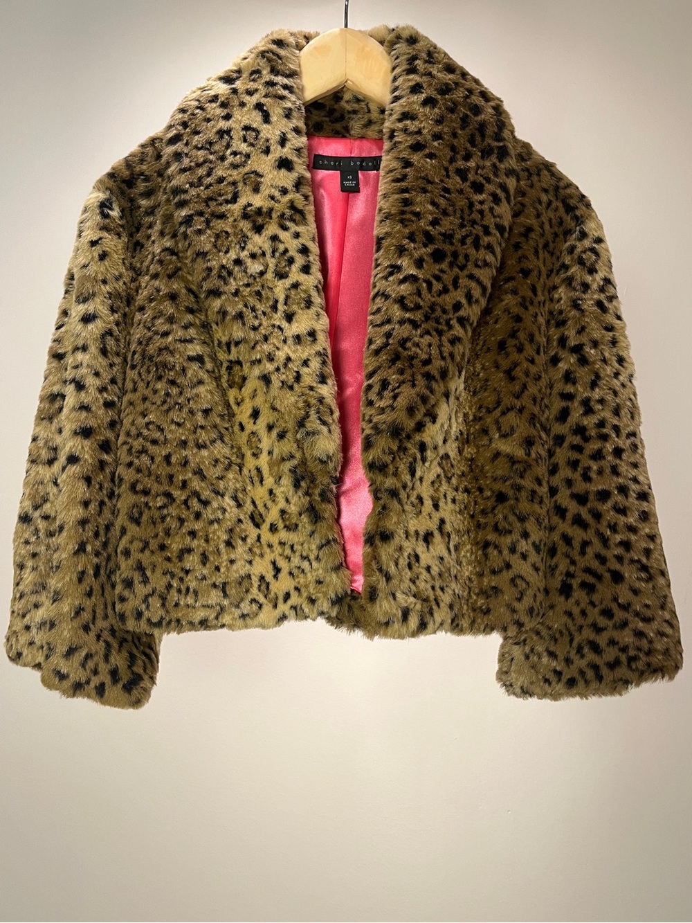 VINTAGE SHERI BODELL LEOPARD FAUX FUR CROPPED JACKET XS
